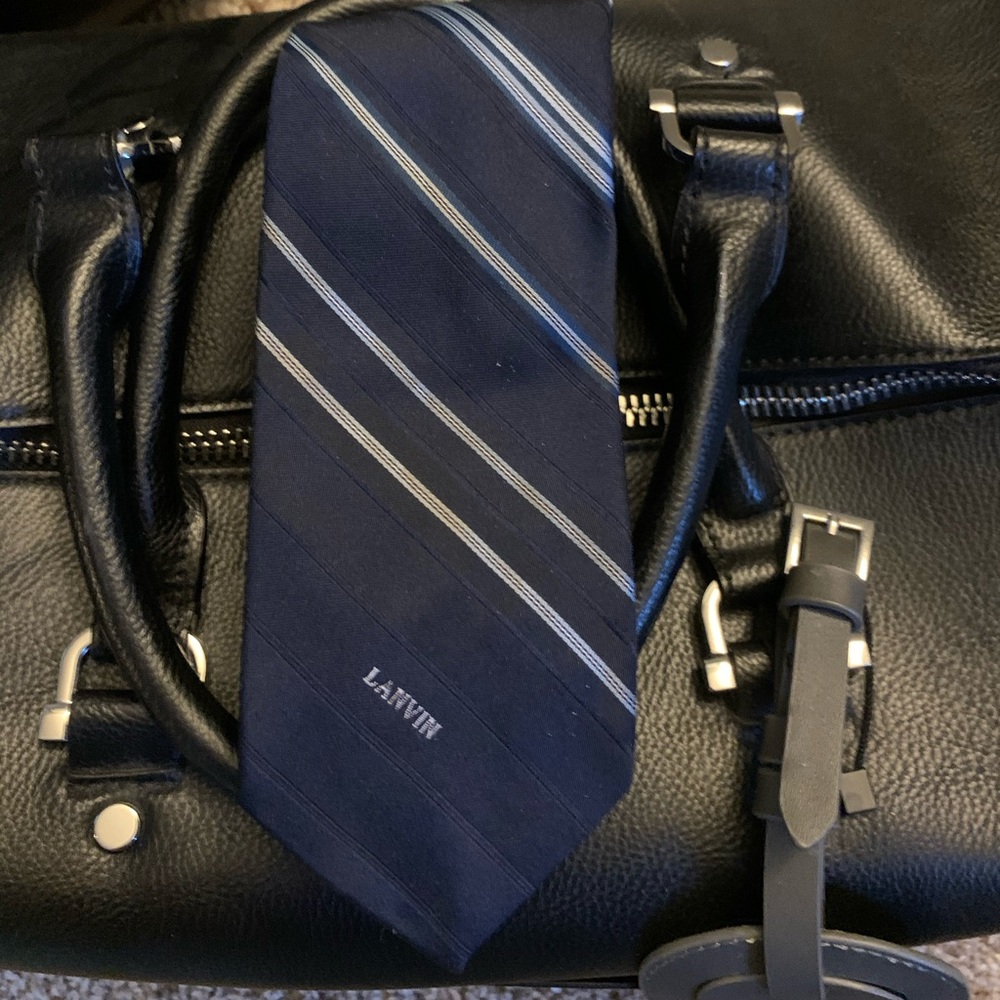 Lovely Lanvin tie !!